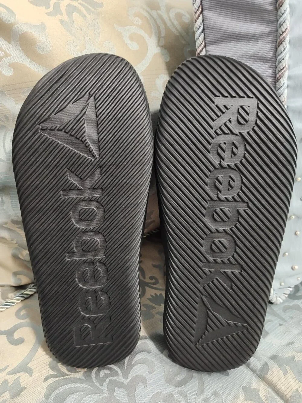 Reebok Delta Vital men's black & gray camo slide sandals, NWTs, size 10